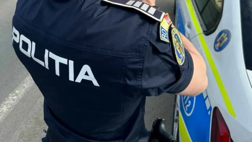 Dealeri lângă școli, elevi găsiți băuți și treceri de pietoni șterse. Ce au descoperit polițiștii