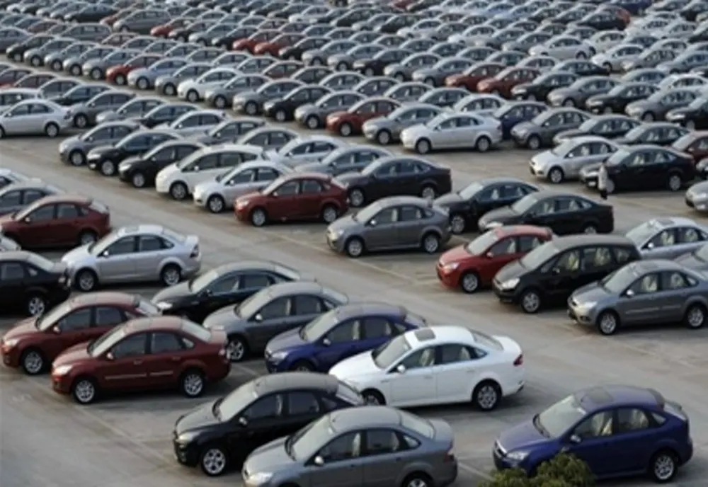 Înmatriculare auto online pentru şoferii români. Proiectul de lege a fost adoptat
