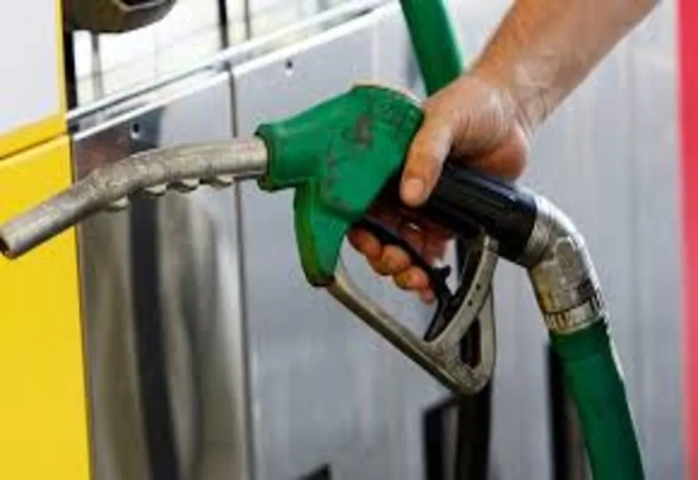 Carburanții s-au scumpit din nou