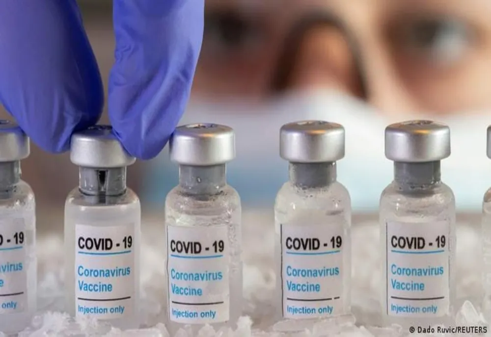 Suma plătită de statul român pentru vaccinurile anti-Covid - cifre exorbitante. Milioane de doze au expirat sau zac și acum în depozite EXCLUSIV