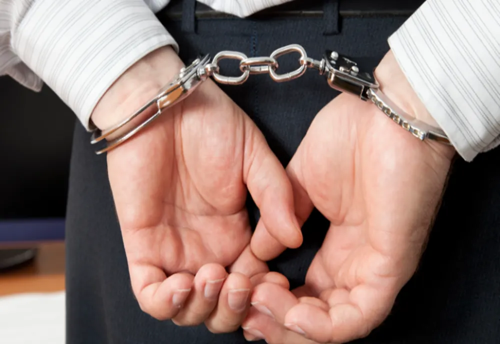 Procurorii din Constanța cer arestarea preventivă a unei fete de 14 ani. Aceasta este acuzată de 14 furturi