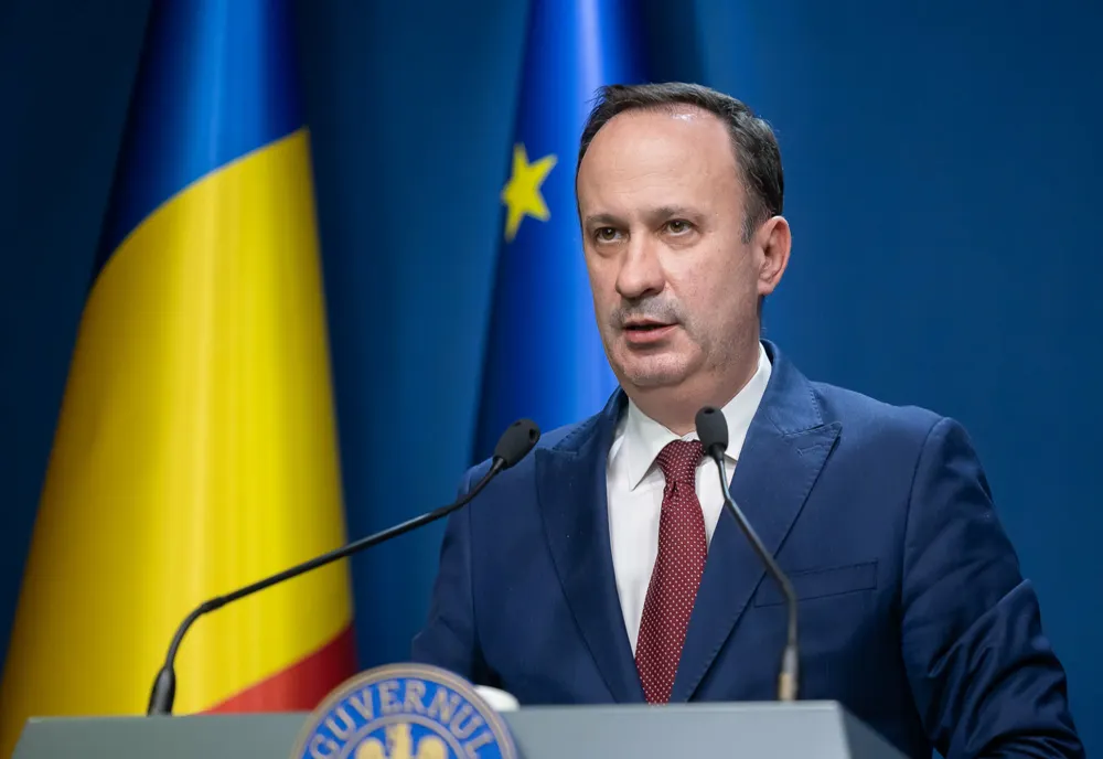 Avertisment dur. Datoria României a crescut atât de mult, încât ar putea fi înghețate salariile și pensiile