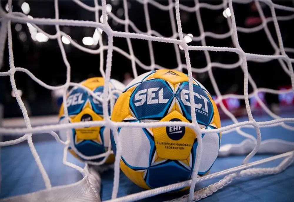 HANDBAL FEMININ. CSM BUCUREȘTI - GLORIA BISTRIȚA, DUEL PENTRU SUPERCUPĂ