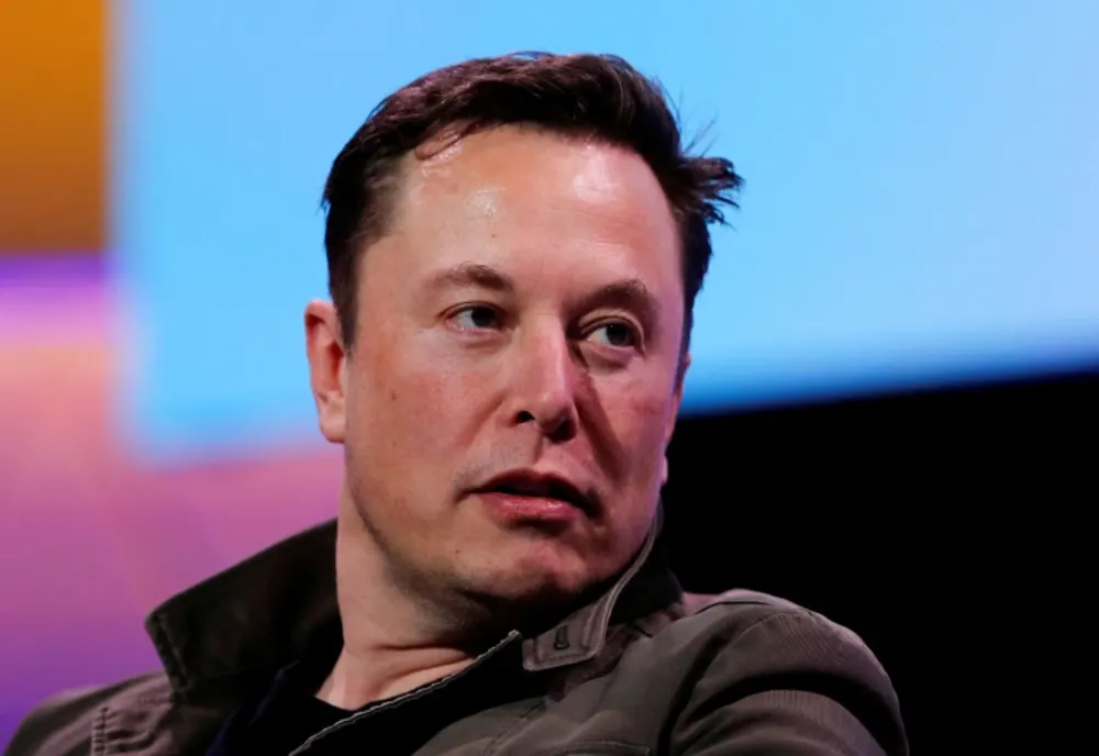 Elon Musk dă în judecată compania celebrului ChatGpt: „Inteligența artificială este o mare amenințare pentru omenire”