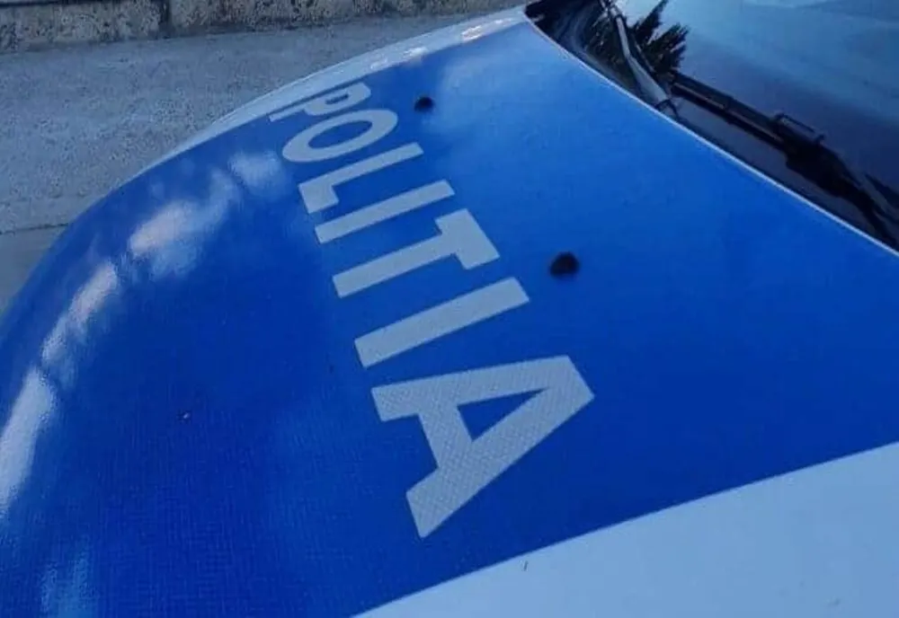 Un bărbat din București s-a baricadat în apartament după ce a amenințat că omoară o vecină