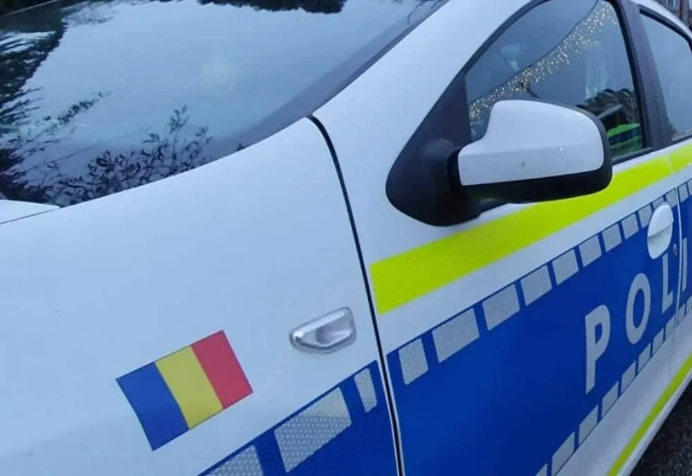 Elevul din Târgu Mureș care și-a bătut diriginta până a băgat-o în spital, arestat la domiciliu