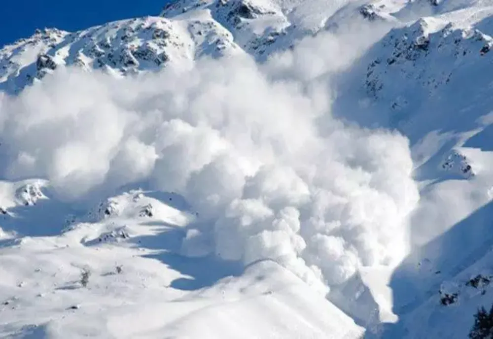 Risc ridicat de avalanșă în Bucegi și Făgăraș