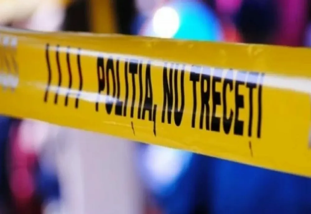 Descoperire șocantă, în toaleta unui cămin: un băiat de 15 ani a fost găsit spânzurat. Mesaje tulburătoare în telefon
