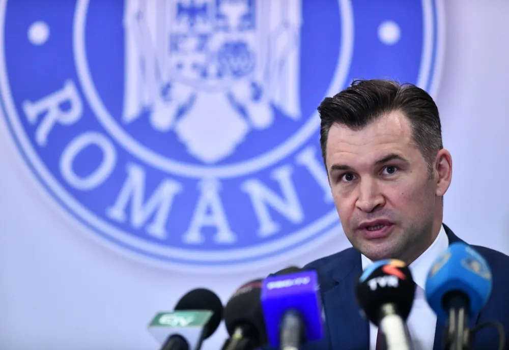 Ionuţ Stroe: Sebastian Burduja va câştiga. În momentul de faţă, poartă o competiţie cu el însuşi, este favorit în această cursă