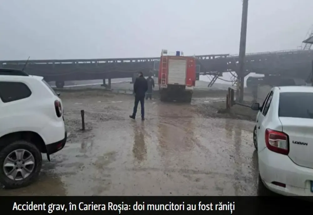 Accident grav, în Cariera Roșia: doi muncitori au fost răniți după ce autospeciala de pompieri a intrat în banda transportatoare