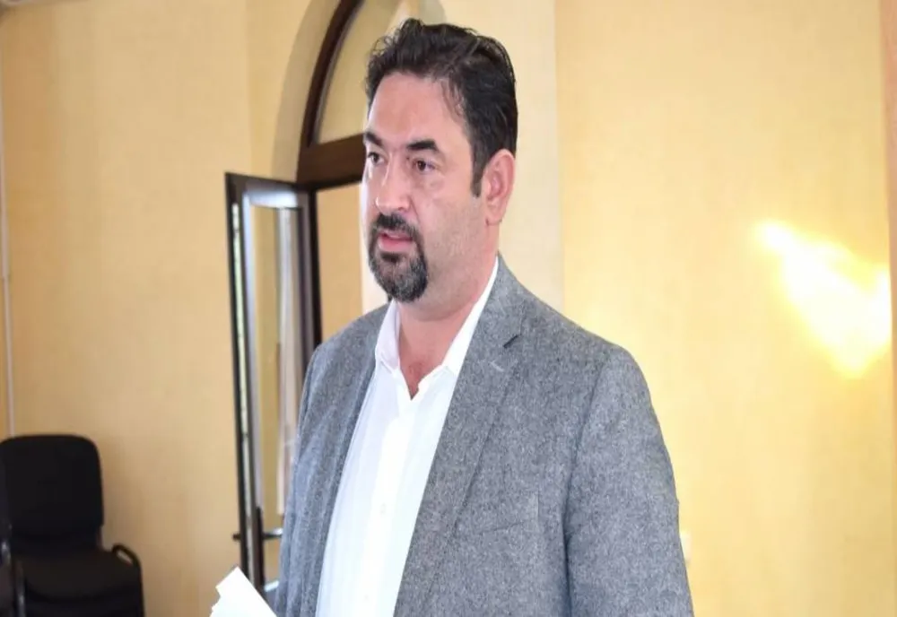 PRIMARUL SLATINEI, EMIL MOȚ, ȘI-A ANUNȚAT DEMISIA PE FACEBOOK