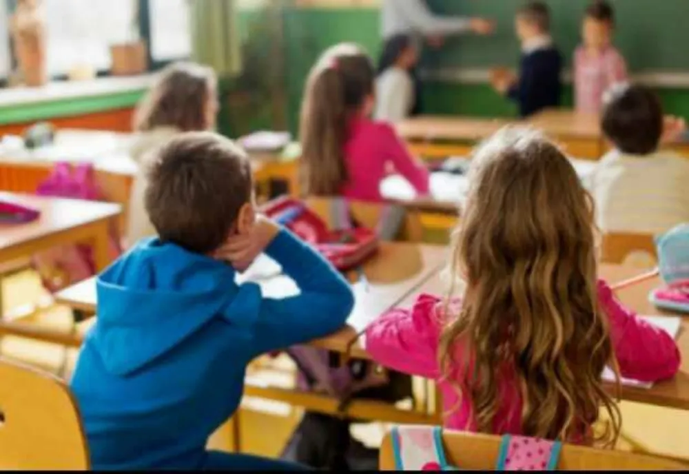 Două zile libere într-o singură săptămână: cum arată programul elevilor în prima săptămână din iunie