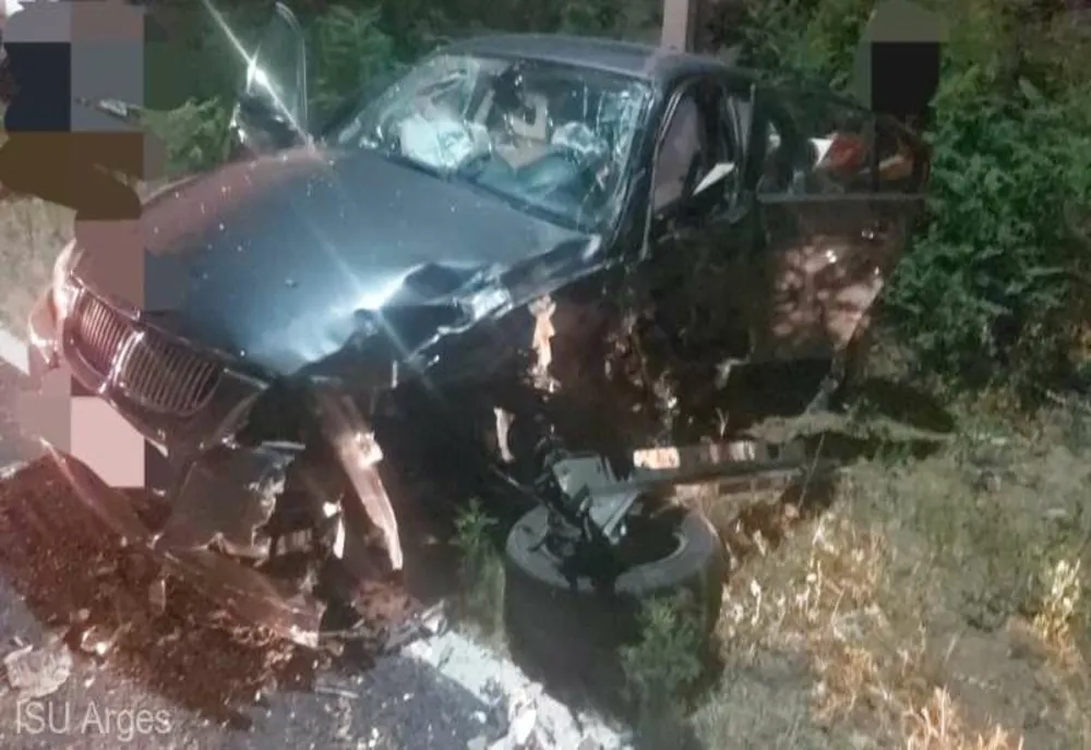 CINCI RĂNIŢI, ÎNTRE CARE TREI COPII, ÎN URMA UNUI ACCIDENT RUTIER
