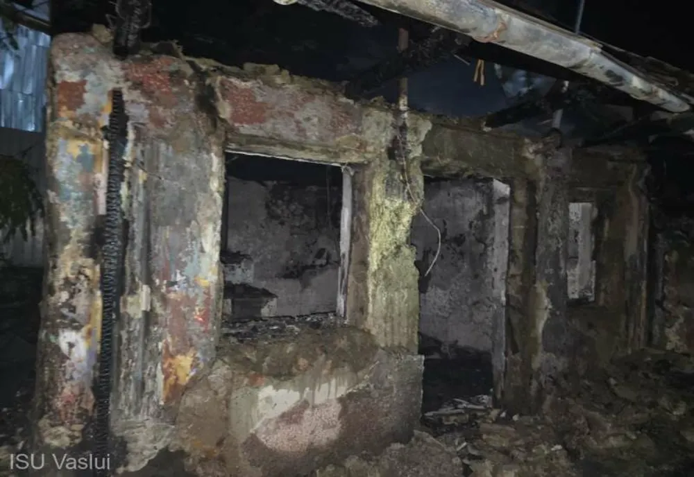 UN BĂRBAT A MURIT ÎNTR-UN INCENDIU IZBUCNIT LA O LOCUINŢĂ DIN BÂRLAD