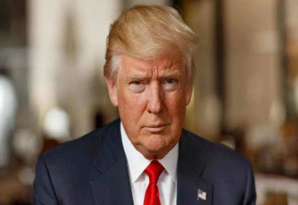 DONALD TRUMP A DISTRIBUIT IMAGINI MODIFICATE AI CARE SUSȚIN CĂ TAYLOR SWIFT L-AR SPRIJINI PENTRU CASA ALBĂ