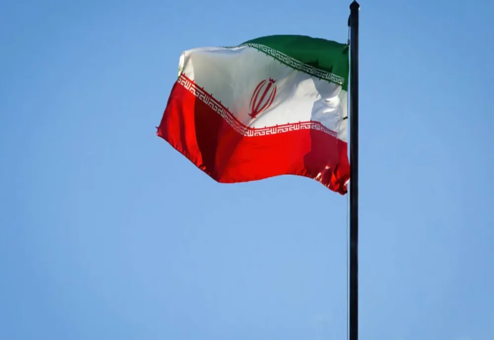 IRANUL REDESCHIDE PARȚIAL SPAȚIUL AERIAN 