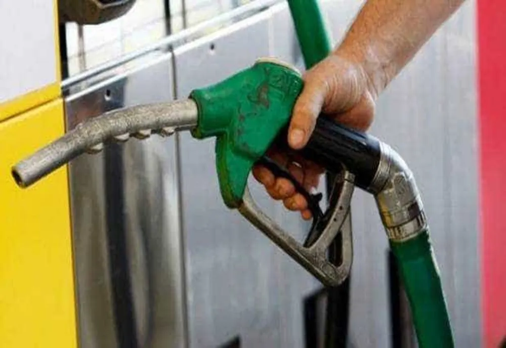 Ordonanța crizei carburanților, modificată. Ce s-a decis privind plafonarea adaosului comercial - SURSE
