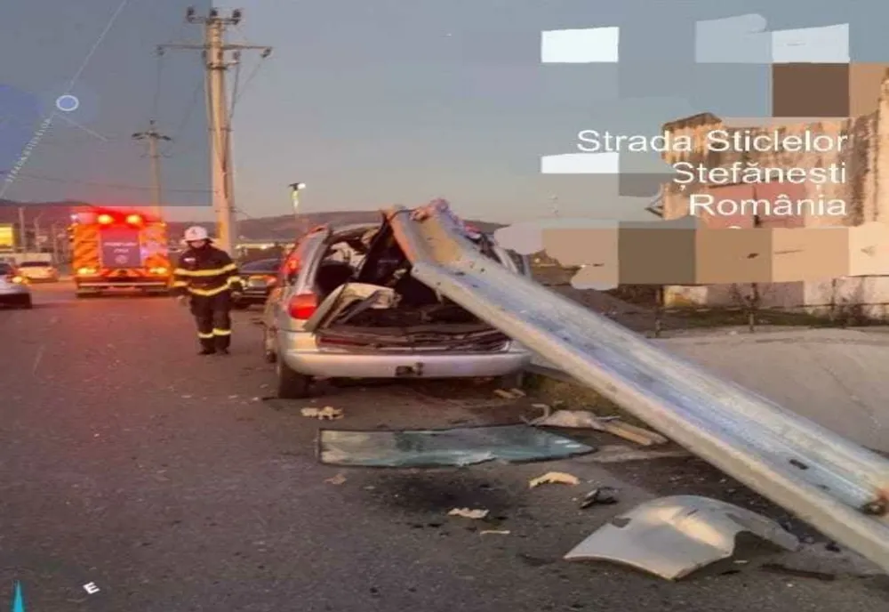 ACCIDENT SPECTACULOR ÎN ARGEȘ: UN ȘOFER A SCĂPAT CA PRIN MINUNE DUPĂ CE MAȘINA SA A FOST STRĂPUNSĂ DE UN PARAPET METALIC