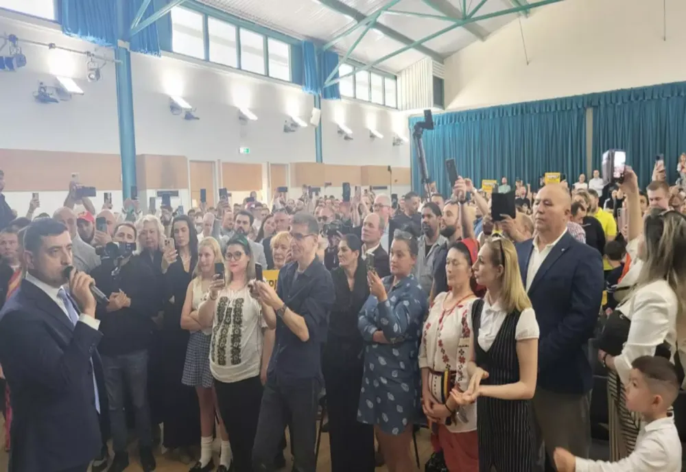 GEORGE SIMION ESTE ALĂTURI DE DIASPORA! LIDERUL SUVERANIȘTILOR A FĂCUT UN TUR DE FORȚĂ ÎN MAREA BRITANIE 
