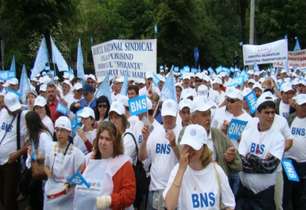 Medicii, profesorii și fermierii, victimele măsurilor lui Bolojan. Vocea disperată a angajaților din domeniile cheie