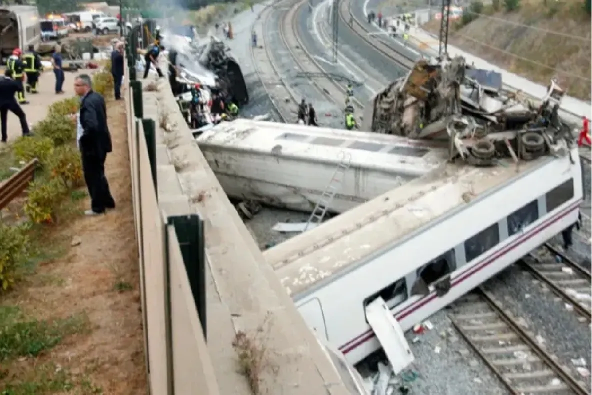 1. Spania, în doliu timp de trei zile după cel mai grav accident feroviar din ultimii 13 ani. Anchetatorii caută explicații
