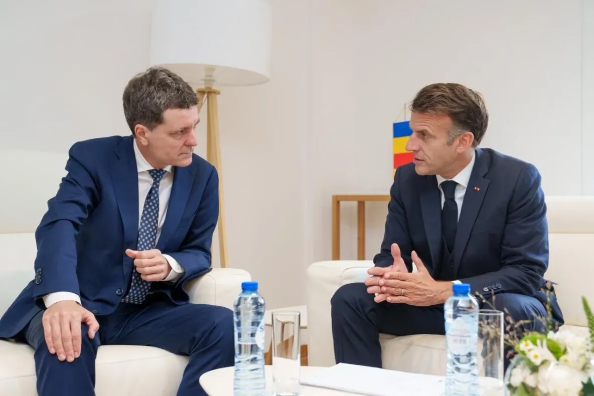 Nicușor Dan i-a transmis lui Macron îngrijorarea României după atacurile cu drone din Marea Neagră
