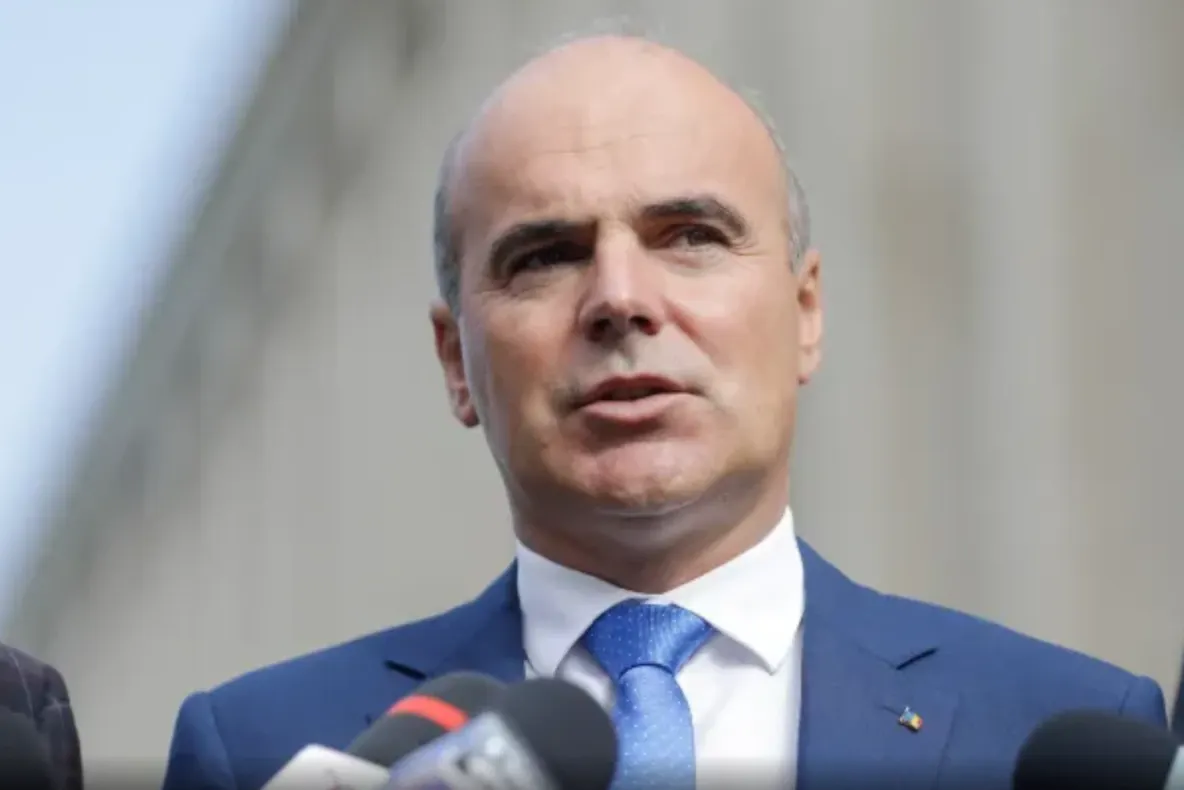 Rareș Bogdan, dispus să intre în Guvernul Niculescu: spune că aripa conservatoare din PNL are 25 de parlamentari și îl compară pe Bolojan cu un „contabil de gogoșerie”