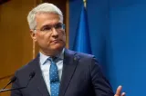 Marea amăgire din legea salarizării: cum a promis ministrul Muncii că nu va scădea niciun venit, deși noul proiect taie banii angajaților