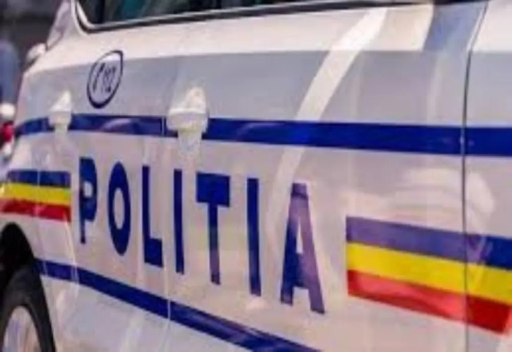 O elevă de liceu a fost bătută de două colege. Poliția face anchetă