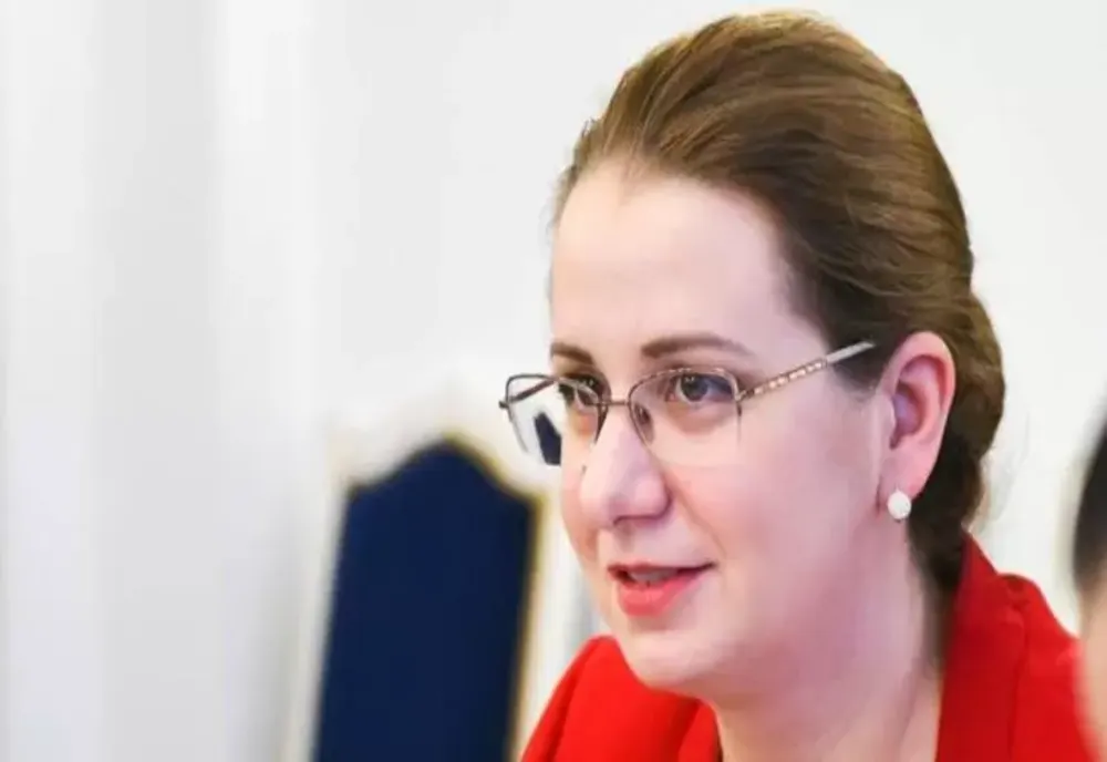 Ligia Deca, în plenul Senatului: Ştiu că despre o reformă a educaţiei se vorbeşte de mulţi ani, 2023 este anul în care putem închide acest ciclu al încercărilor