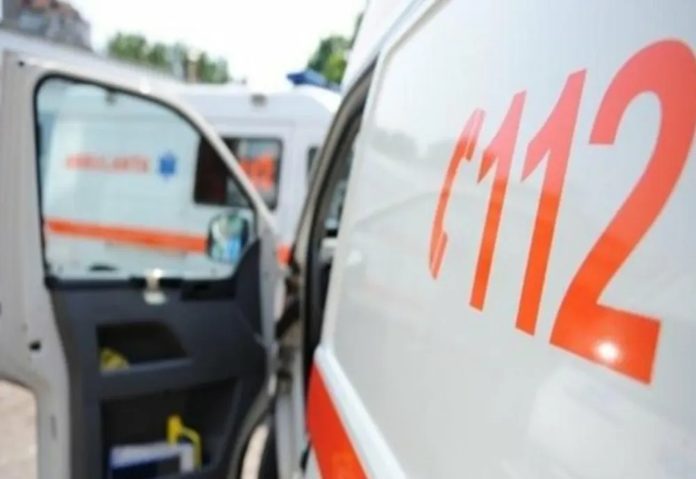 INCIDENT GRAV ÎNTR-O ȘCOALĂ DIN TÂRGU MUREȘ: DOI ELEVI RĂNIȚI DUPĂ PRĂBUȘIREA UNEI BUCĂȚI DE TAVAN