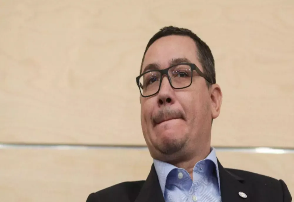 RĂSTURNARE DE SITUAȚIE ÎN CAZUL DOCTORATULUI LUI VICTOR PONTA: ÎCCJ ANULEAZĂ ORDINUL DE RETRAGERE A TITLULUI