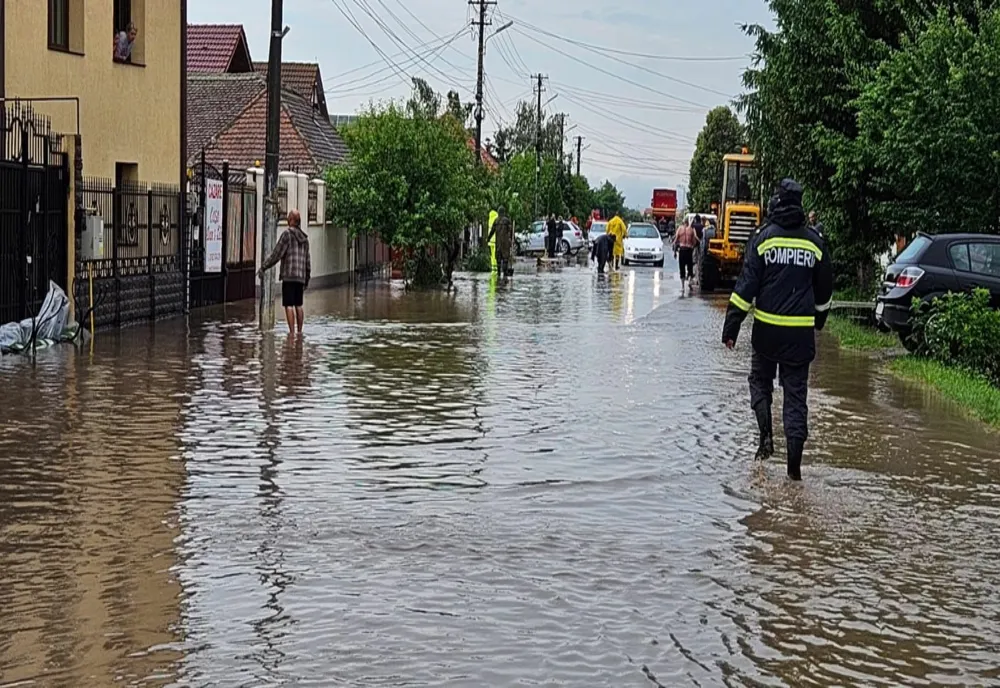 VIDEO 20 de gospodării din Sibiu sunt afectate de ploile torențiale