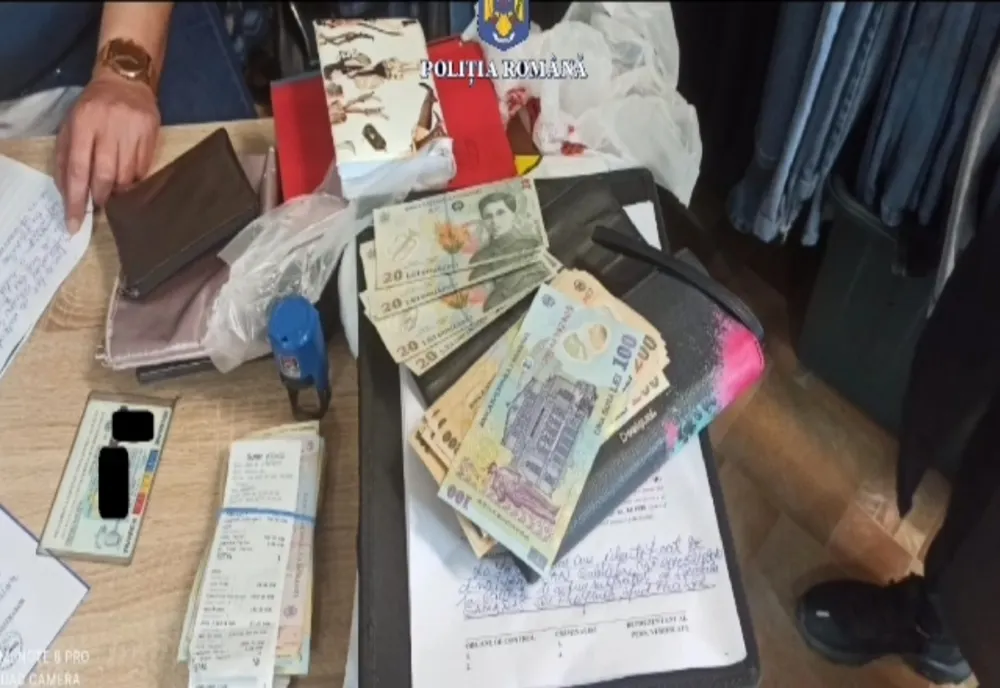 VIDEO Polițiştii din Braşov au confiscat aproape un kilogram de argint