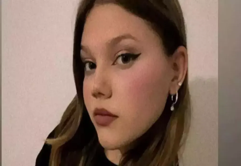 Crimă Mangalia. Mama tinerei ucisă de cea mai bună prietenă, pe litoral, cere daune morale de 100.000 de euro. Solicitarea depusă la instanță