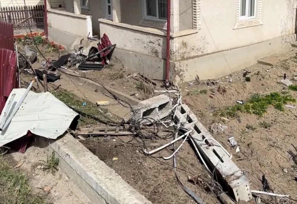 Accident cumplit în Neamț. Trei tineri au murit, iar alţi trei au fost răniţi, după ce maşinile în care se aflau s-au ciocnit violent
