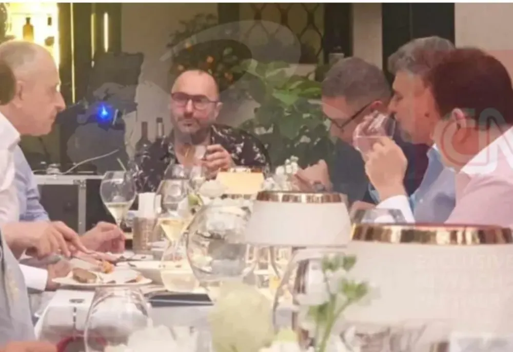 RAREȘ BOGDAN: GEOANĂ, PONTA ȘI CIOLACU, POZĂ ÎN UMBRA LUI ILIESCU. GEOANĂ NU ESTE INDEPENDENT, LUMEA NU UITĂ ISTORIA LUI