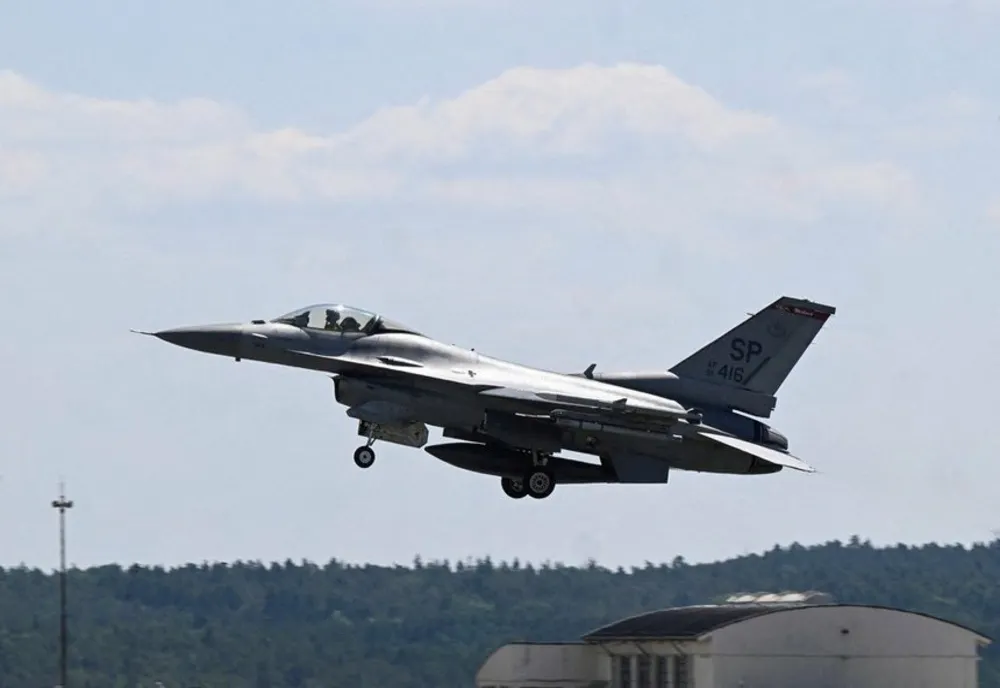 KREMLINUL AVERTIZEAZĂ CĂ AVIOANELE F-16 PRIMITE DE UCRAINA NU VOR SCHIMBA CURSUL RĂZBOIULUI