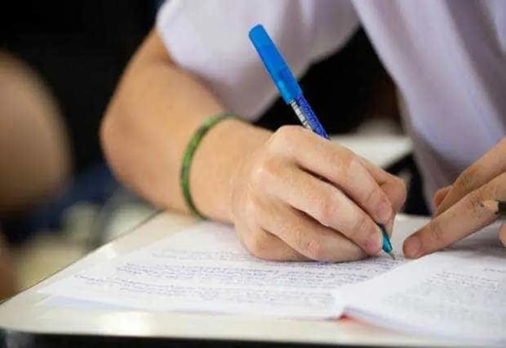 Bacalaureat 2026, sesiunea de toamnă începe pe 3 august. Peste 33.000 de absolvenți sunt înscriși