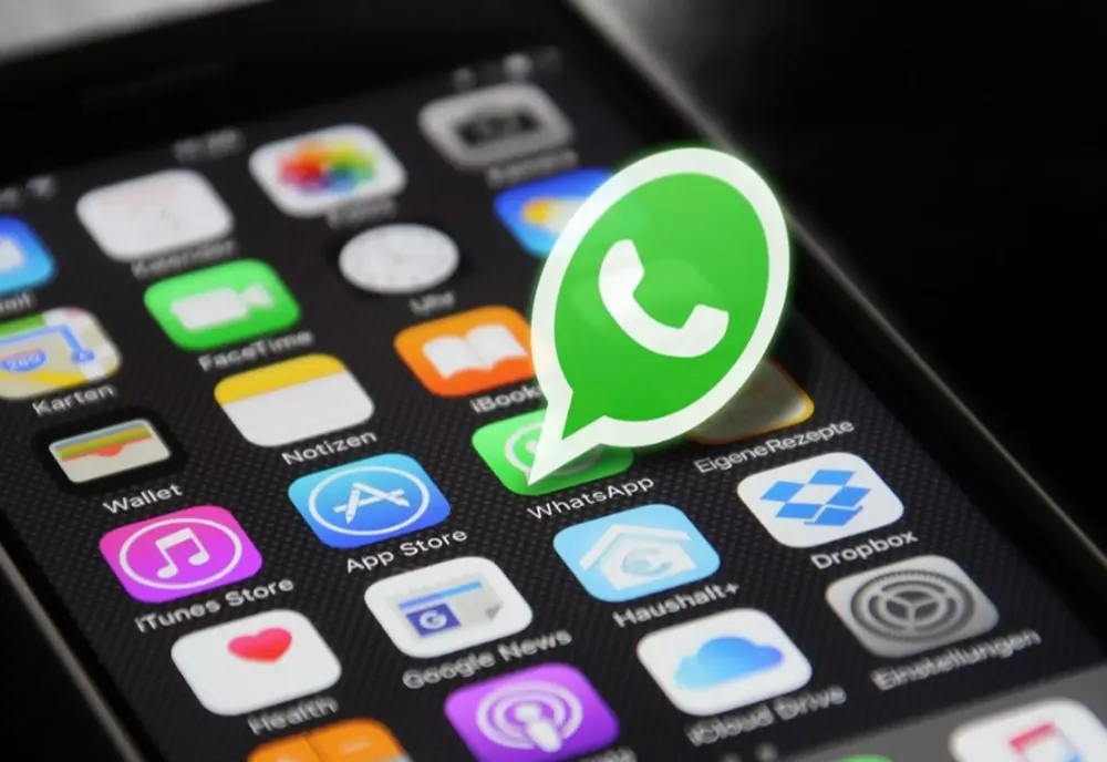 „SCHEMA 1800”: CUM POT INFRACȚORII SĂ VĂ FURE CONTUL DE WHATSAPP