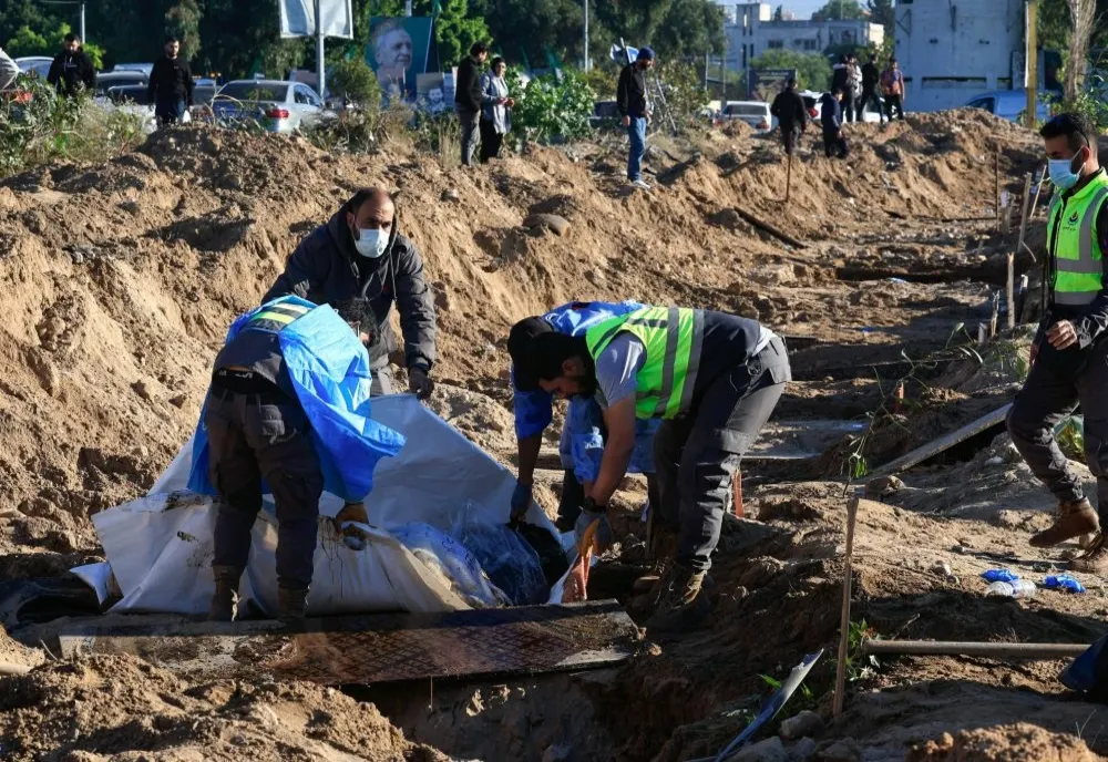 Israelul intensifică loviturile asupra Iranului și Libanului, Iranul arată „orașele de rachete”