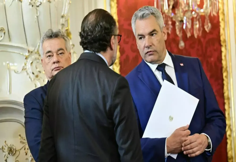 MINISTRUL AUSTRIAC DE EXTERNE, ALEXANDER SCHALLENBERG, NUMIT NOUL CANCELAR INTERIMAR AL AUSTRIEI 