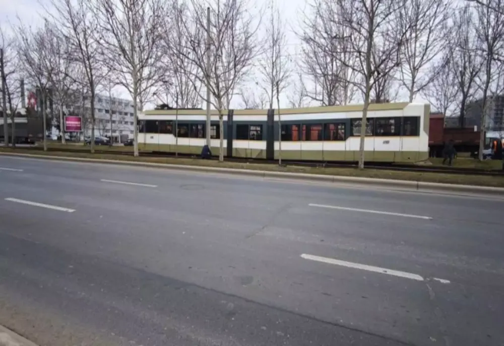 TRAMVAI A DERAIAT PE BULEVARDUL THEODOR PALLADY. CIRCULAȚIA ESTE BLOCATĂ 