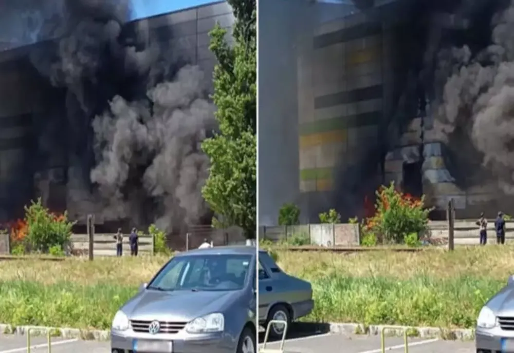 INCENDIU PUTERNIC LA UN MALL DIN ARAD