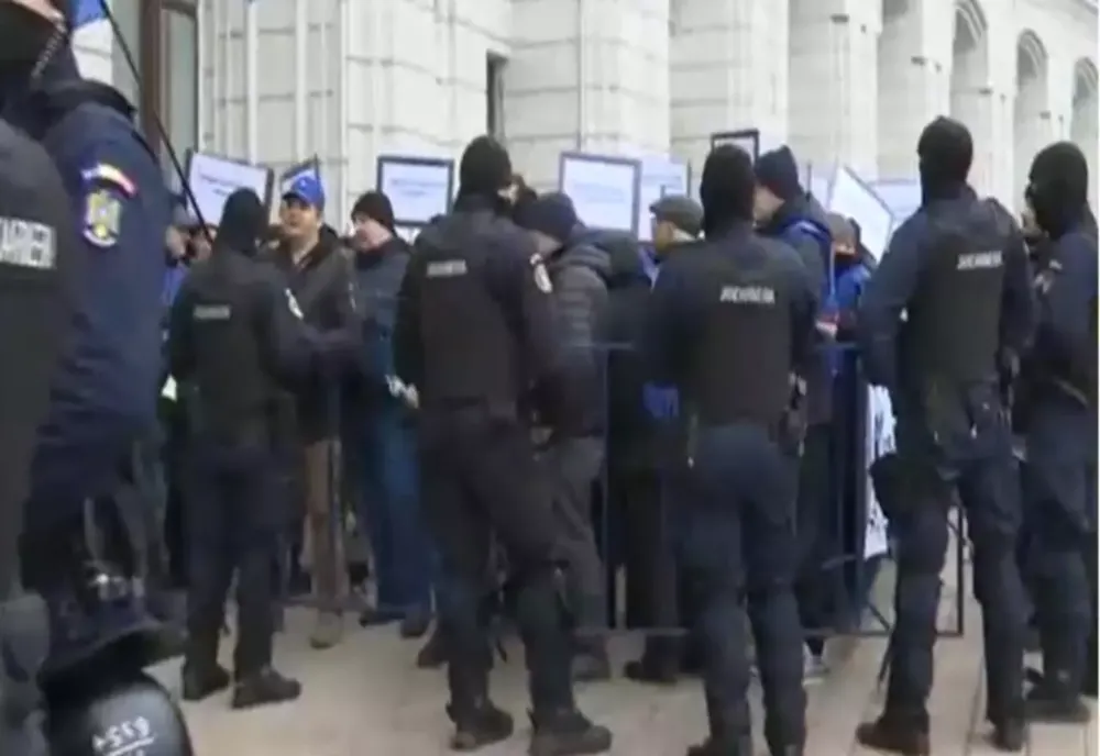 Protest cu scântei la Ministerul Finanțelor