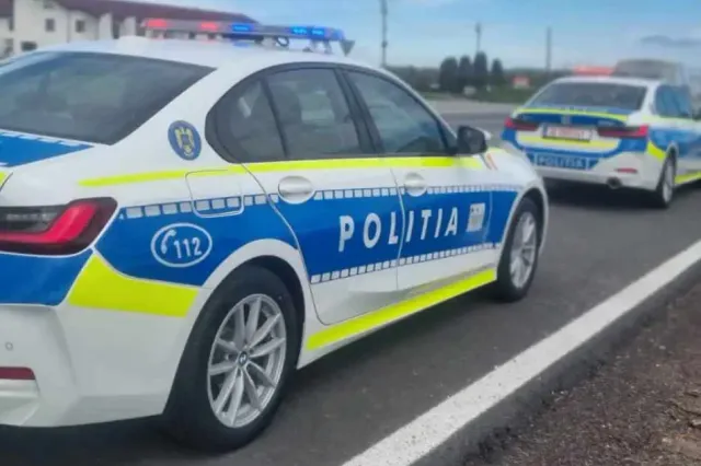 Șofer din Dâmbovița, reținut după ce ar fi fugit din mașina Poliției și ar fi lovit un agent