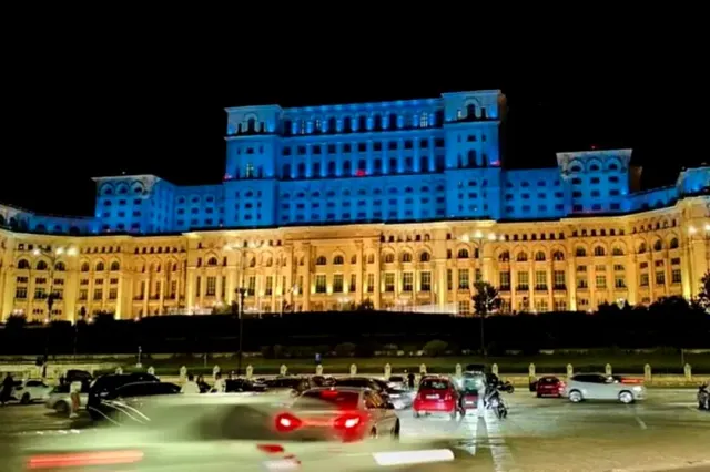 Palatul Parlamentului va fi iluminat în culorile Ucrainei. România marchează Ziua Independenței Ucrainei
