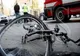 Un şofer de ride-sharing a lovit intenţionat un biciclist, în Sectorul 2 din Bucureşti. Agresorul a fost plasat sub control judiciar