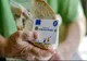 Voucherele sociale pentru românii săraci vor ÎNTÂRZIA! Explicația ministrului cheie