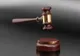 Judecătorii instanțelor din București amenință cu posibila oprire a activității și denunță „degradarea statului de drept”